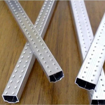 2024 Zulieferer Schwarzes Aluminium/Aluminium-Abstandsgitter für Isolierung von Doppelglas
